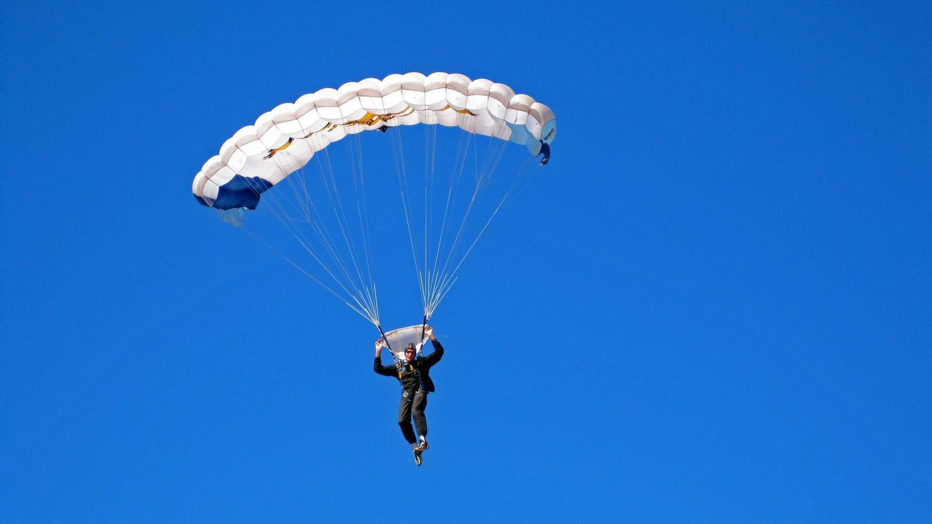 中超球队设立青训周展示各年龄段训练成果，中超每队至少报名3位青训u21