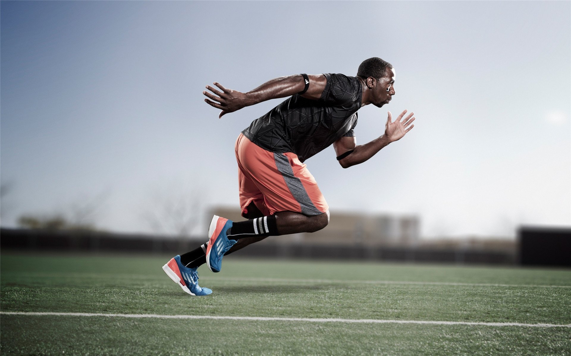 城市体育局推动校园篮球计划，青少年参赛率攀升，青少年篮球选拔